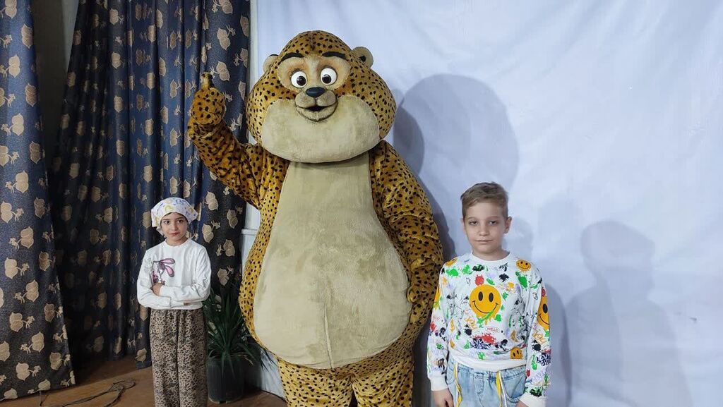 1365886-1 "یوز" میهمان خانوادههای کنگاور شد