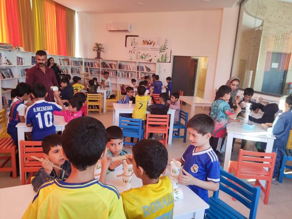 1365956-1 روزی پر از قصه و بازی برای کودکان اوز