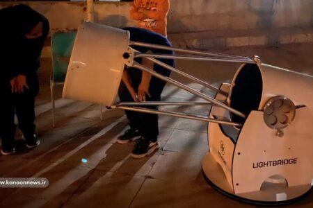 کودکان مرکز «ثمین‌تاب» زنجان در شبی نجومی به تماشای ماه نشستند