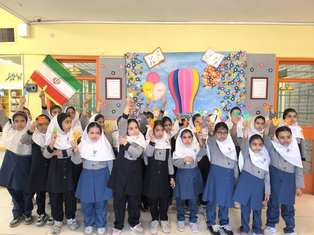 1366370-1 نوخوانها در کانون مرکز مرودشت با کتاب و بازی تجربهای نو داشتند