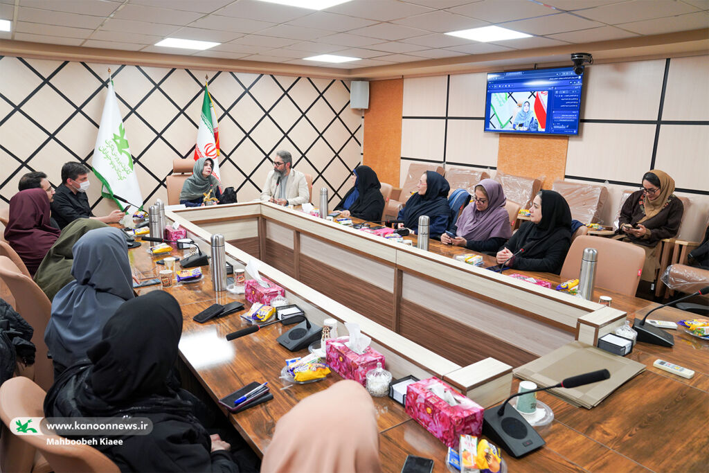 شادی را با عشق و صبر به کودکان منتقل کنیم