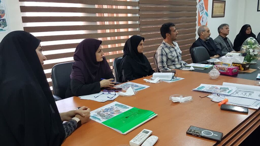 1366905-1 نشست توجیهی و همافزایی جشنواره بیستو هفتم قصهگویی در کانون کرمانشاه