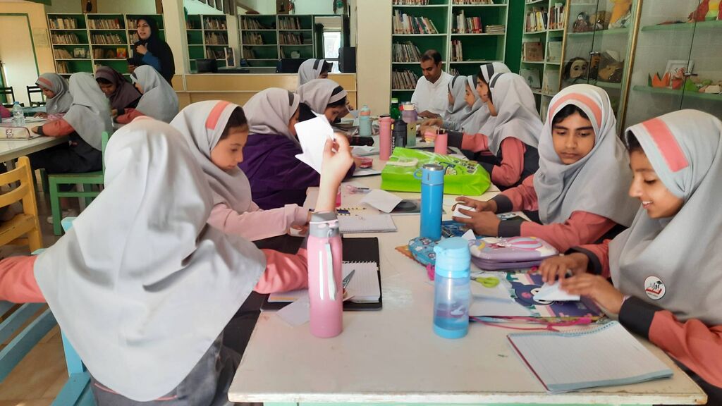 معاون فرهنگی کانون فارس بر گسترش فعالیت‌های کودک و نوجوان در جنوب استان تأکید کرد