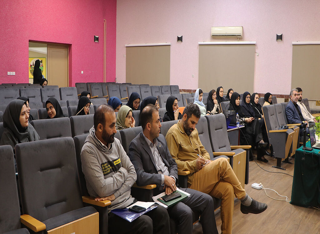 کارگاه آموزشی کارگردانی در قصه‌گویی در گیلان/  لزوم شناخت عمیق انسان در روایت‌ها مورد تاکیدقرارگرفت