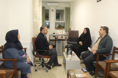 بازدید مدیرکل کانون پرورش فکری آذربایجان شرقی از مرکز شماره ۴ کانون زبان تبریز«ولیعصر» و نشست صمیمی با مدرسان