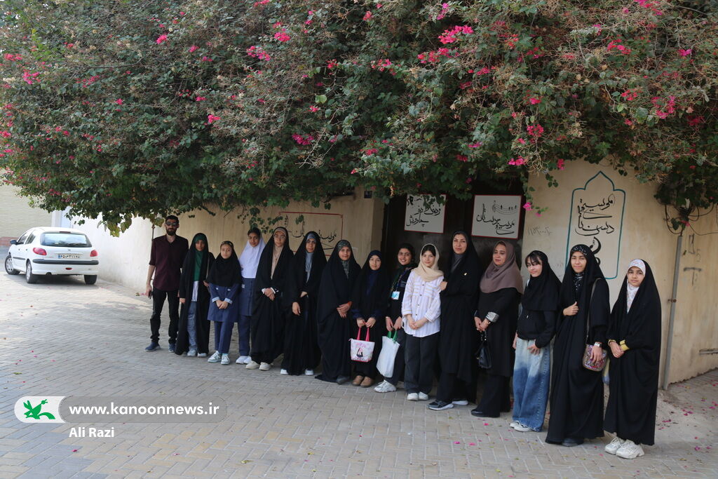 1367713-1 بازدید اعضا کانون استان بوشهر از موزه تاریخ پزشکی خلیج فارس