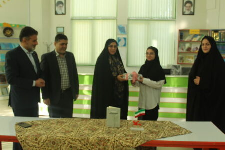 رصد برنامه‌های خلاقانه و تجلیل از عضو برگزیده کانون