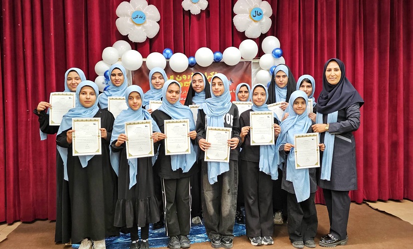 1367813-1 اکران ویژهی انیمیشن «درون و بیرون ۲» در کانون پرورش فکری زیار