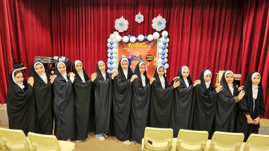 1367821-1 اکران ویژهی انیمیشن «درون و بیرون ۲» در کانون پرورش فکری زیار