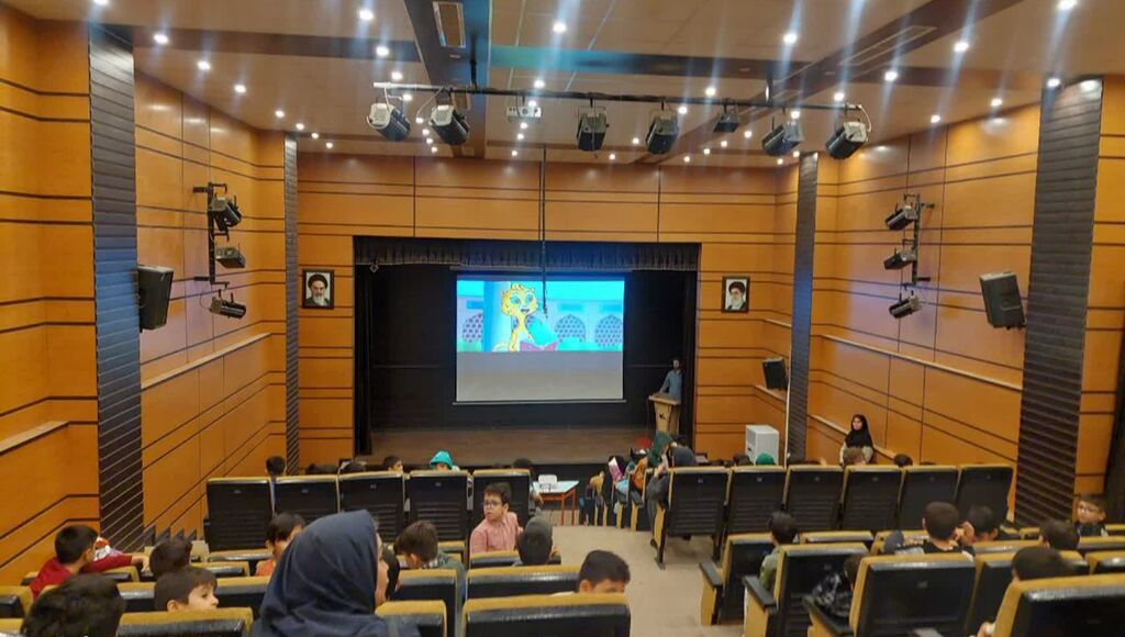 1367847-1 اکران انیمیشن سینمایی «یوز» در مرکز شماره ۴ کانون کرمانشاه