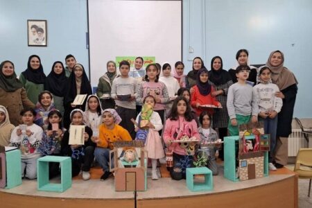 جشن علم و کتاب کانون علوم و فناوری‌های نوین اصفهان