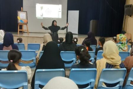 برگزاری کارگاه آموزشی انتخاب و مناسب‌سازی قصه برای اجرا در مرکز فرهنگی گلشهر بندرعباس