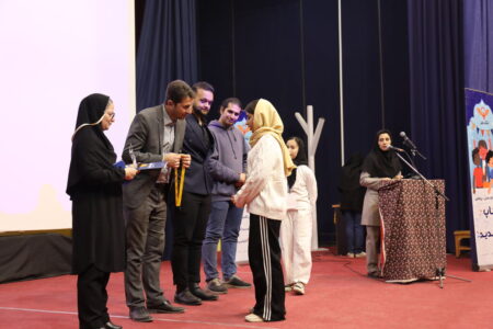 نخبگان کودک و نوجوان در نخستین جشنواره خلاقیت‌های علمی‌پژوهشی لکوکاپ خوش درخشیدند