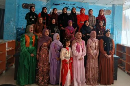 تولید سرود “ولاتم ایران” در مرکز ثلاث‌باباجانی