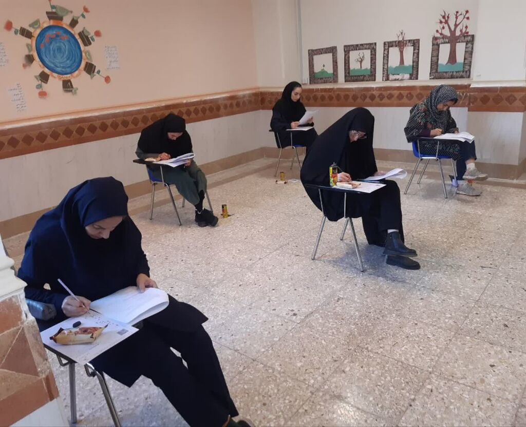 رقابت برای کرسی تدریس در کانون زبان خراسان شمالی