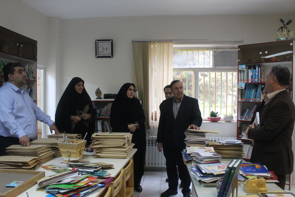 1368296-2 بازدید نوین، نماینده مجلس شورای اسلامی، از مجتمع کانون پرورش فکری کودکان و نوجوانان آذربایجان شرقی