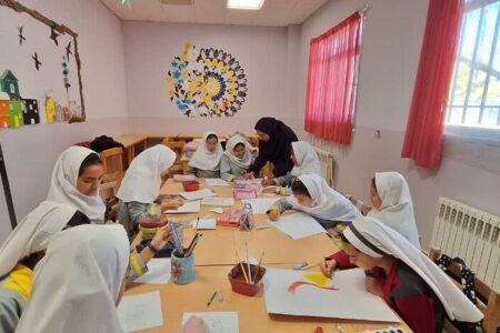 آشنایی با اسطوره‌های ایرانی در شاهنامه رستم؛ کارگاه خلاقانه کودکان در مرکز فرهنگی هنری بسطام