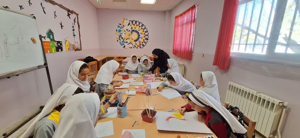 1368331-3 آشنایی با اسطورههای ایرانی در شاهنامه رستم؛ کارگاه خلاقانه کودکان در مرکز فرهنگی هنری بسطام