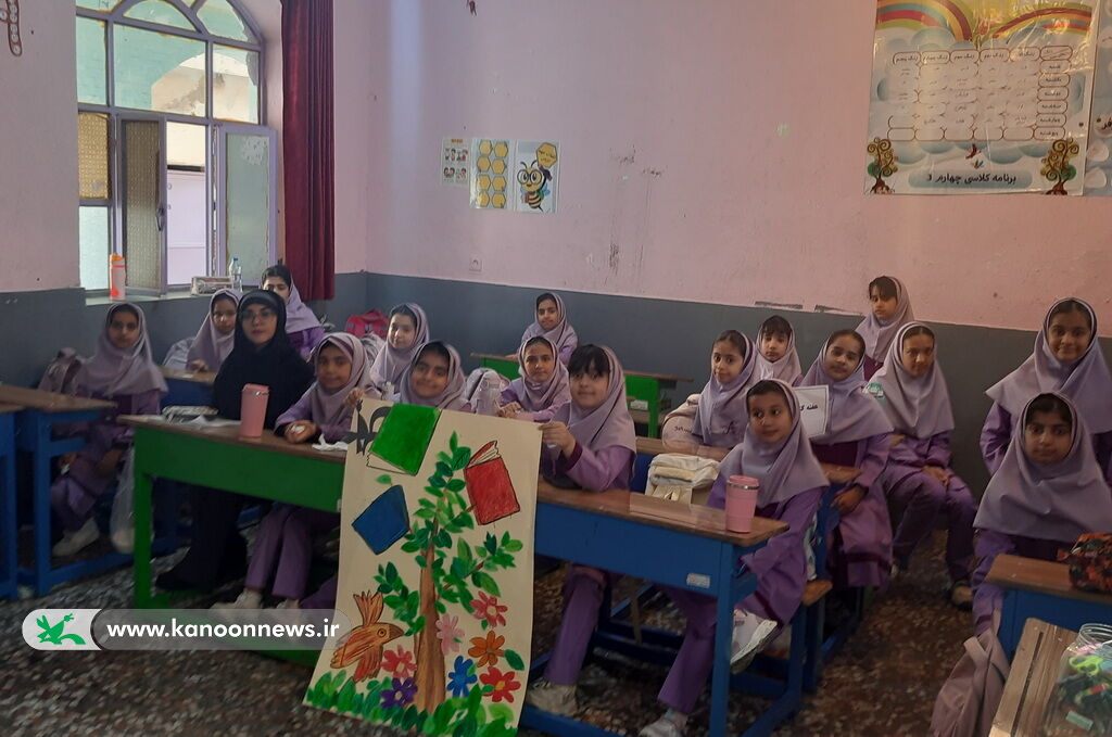 1368544-1 برگزاری ویژهبرنامههای هفته کتاب و کتابخوانی در مراکز فرهنگیهنری کانون استان بوشهر۱