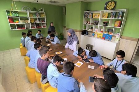 فعالیت‌های کافنا در مشهد به مناسبت هفته ترویج علم