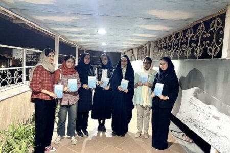 برگزاری نشست نقد کتاب «دست های یخ زده ام»