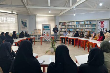 کارگاه تخصصی «پرداخت متن در قصه‌گویی و کارگردانی قصه» در مرکز جاسک برگزار شد