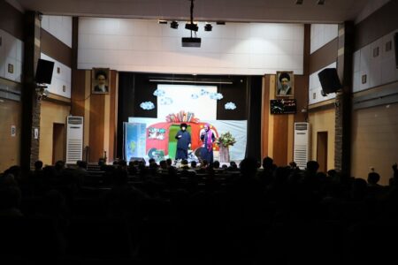 اجرای کتاب-نمایش «کلاغ خنزر پنزری»