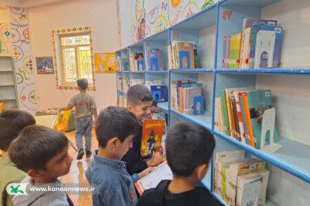 برگزاری کارگاه‌های نقاشی و سفالگری با محوریت «دوست من کتاب»، در مرکز شماره (۳) کانون پرورش فکری کودکان و نوجوانان سنندج