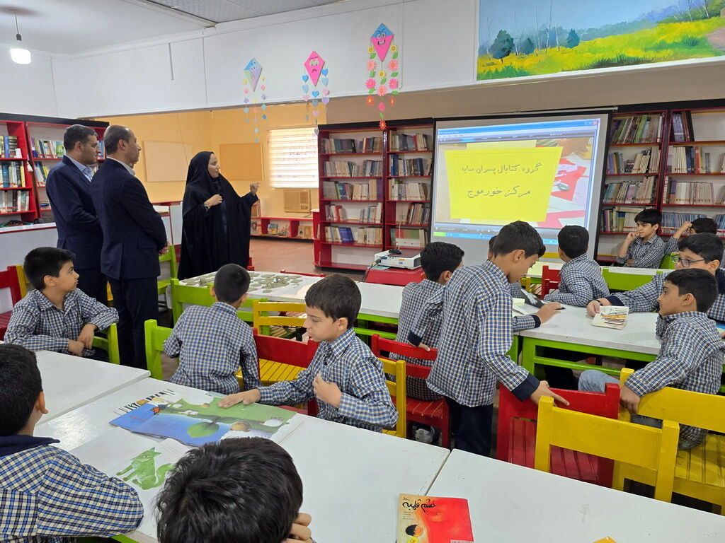 1369226-1 کانون نقش مهمی در تقویت خلاقیت، رشد فکری و شکوفایی استعدادهای نسل آینده دارد