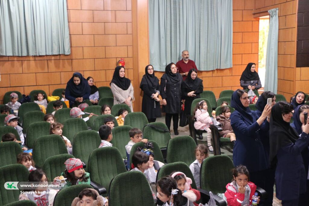 1369505-1 کانون مرکز شمارهسه شیراز با برگزاری «یار مهربان» کودکان را به دنیای داستان و هنر دعوت کرد