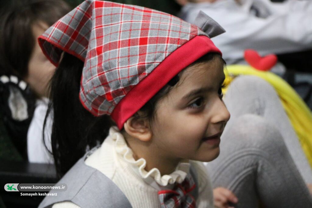 1369508-1 کانون مرکز شمارهسه شیراز با برگزاری «یار مهربان» کودکان را به دنیای داستان و هنر دعوت کرد