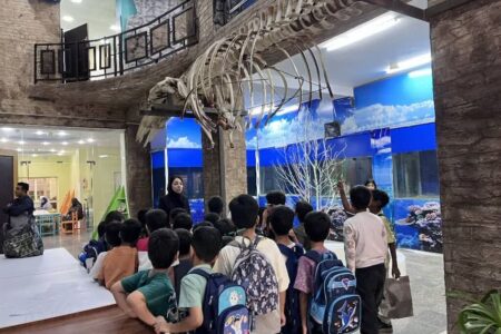 بازدید بیش از ۷۰۰ کودک از مرکز تخصصی علوم بندرعباس