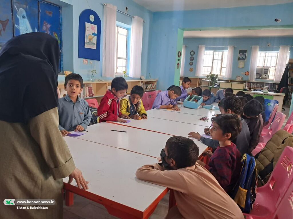 1369623-1 برگزاری ویژهبرنامههای هفته کتاب در مراکز فرهنگیهنری کانون سیستان و بلوچستان