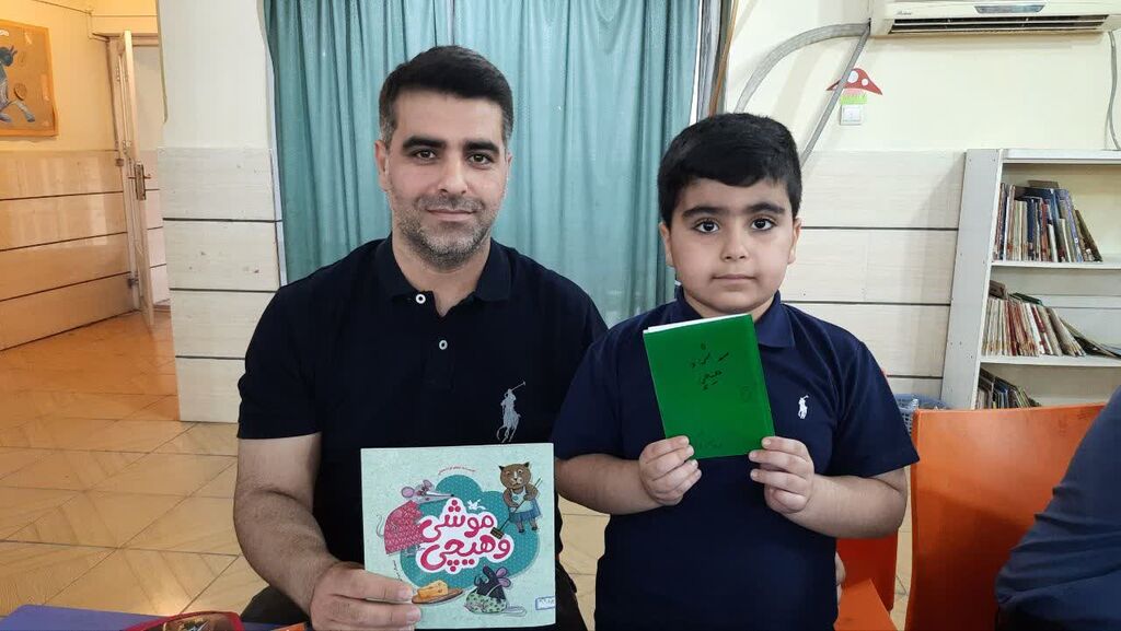 1369704-1 کارگاه «والد و کودک» کانون مسجدسلیمان به مناسبت هفته کتاب برگزار شد