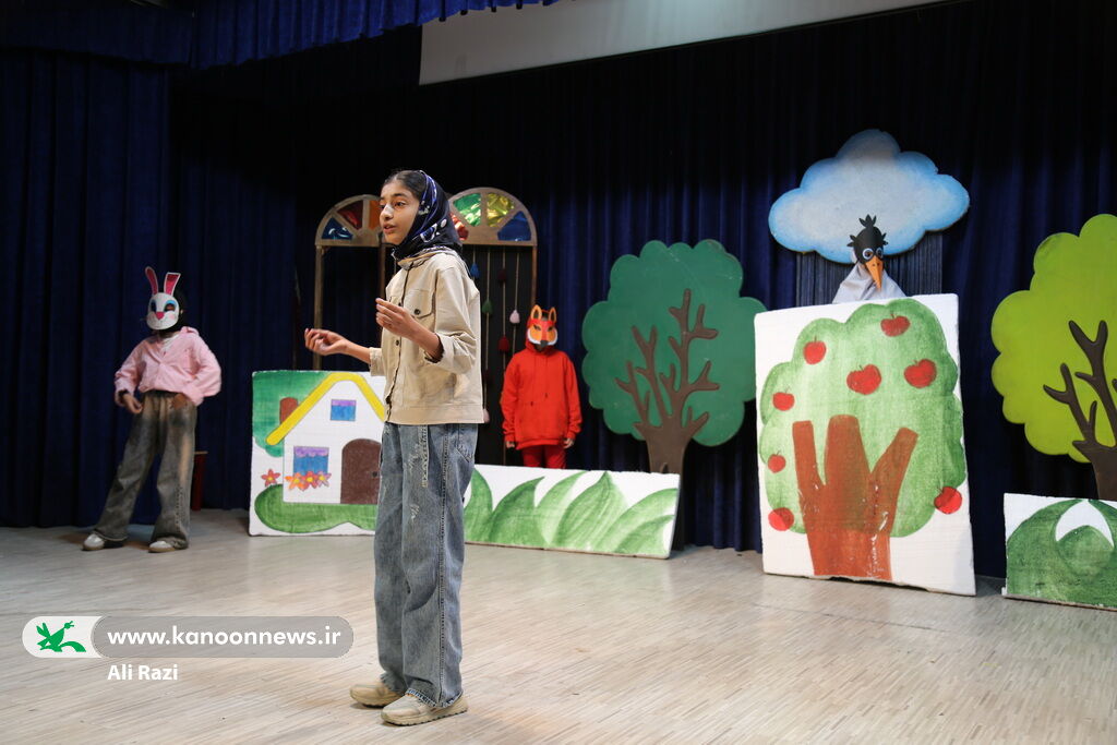 1369751-1 برگزاری نخستین جشنواره "نمایش خلاق؛ از کتاب تا نمایش" در کانون استان بوشهر