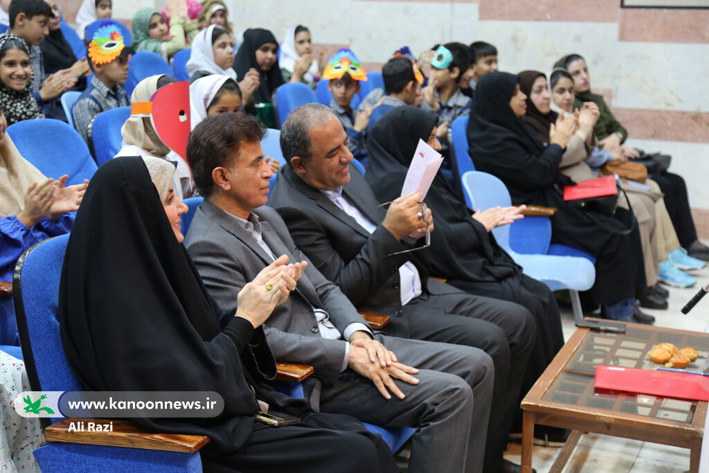 1369771-1 برگزاری نخستین جشنواره "نمایش خلاق؛ از کتاب تا نمایش" در کانون استان بوشهر