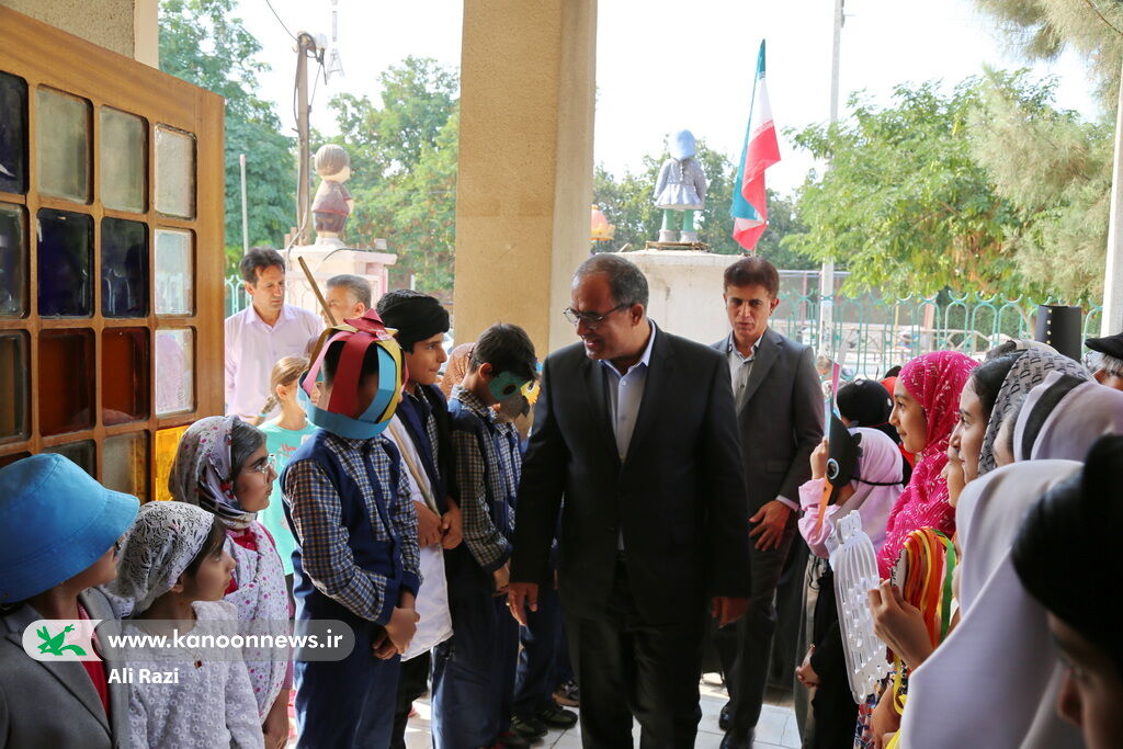 1369786-1 برگزاری نخستین جشنواره "نمایش خلاق؛ از کتاب تا نمایش" در کانون استان بوشهر