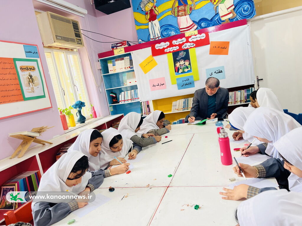 دیدار اعضا نوجوانان مرکز دیر با شاعر بردستانی