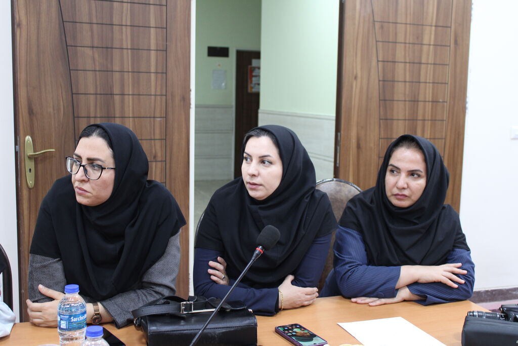 1369847-1 رونمایی از پوستر جشنواره بازیهای بومی-محلی با حضور نائب رئیس مجلس در کانون همدان