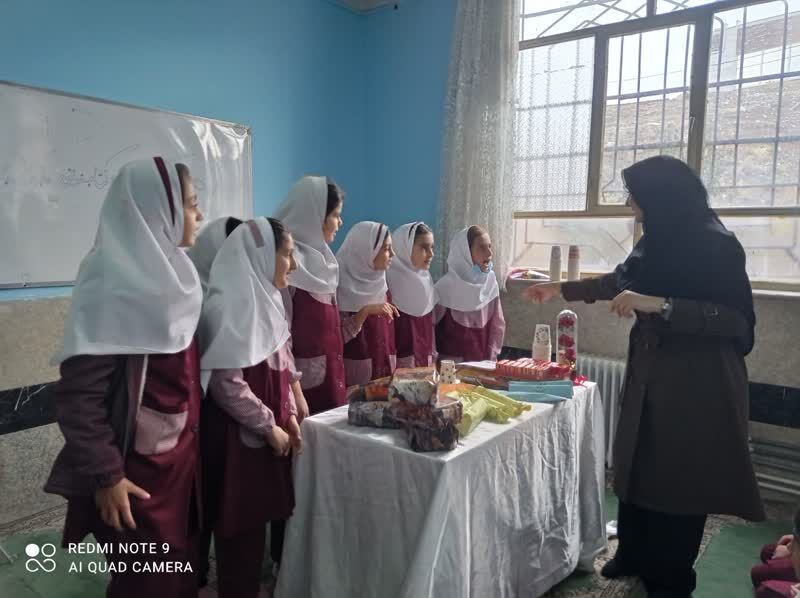 1370032-1 جشن کتاب در روستای هفت چشمه ایلام