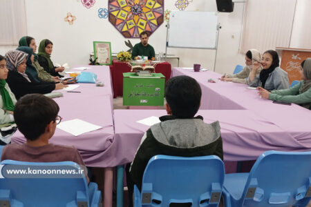 چهارمین نشست به صرف کتاب در اردکان برگذار شد