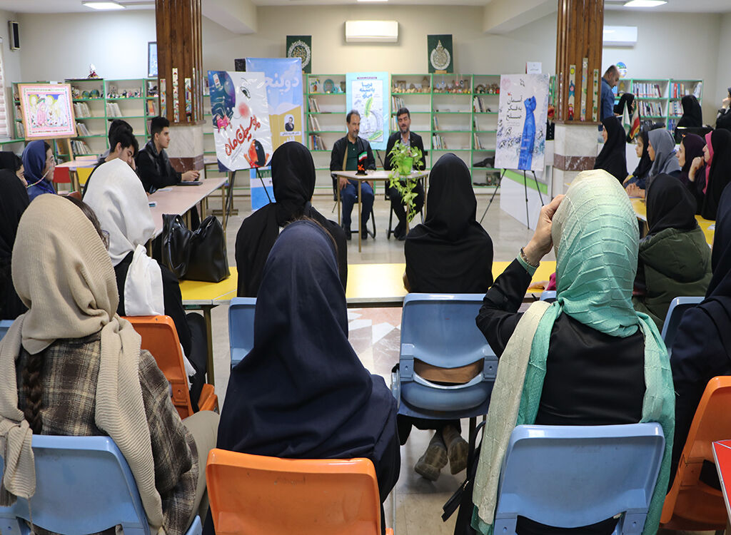 1370253-1 مربیام و برای شکفتن غنچهها میکوشم