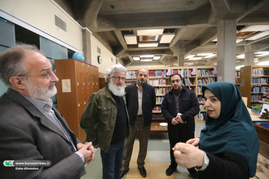 فعالان و پیش‌کسوتان حوزه پویانمایی از کتابخانه مرجع کانون بازدید کردند