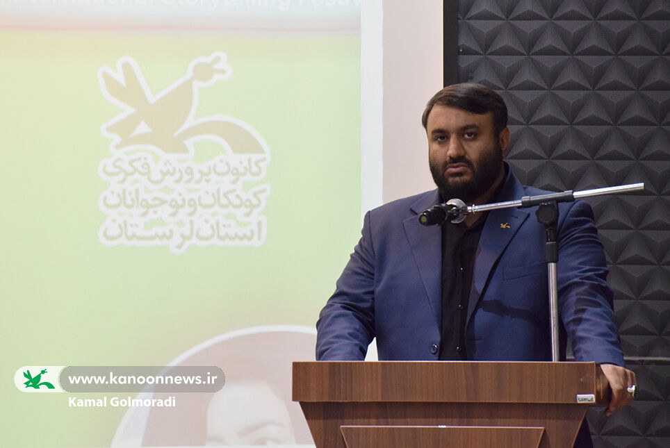 1370386-1 کارگاه قصهگویی و تشریح جشنواره بینالمللی در لرستان برگزار شد