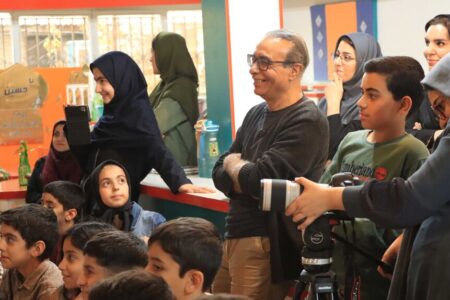 جشن روز کتاب با حضور جمال‌الدین اکرمی در مرکز ۲۶ برگزار شد