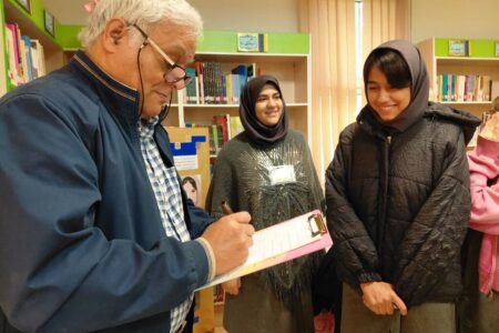 «نوجوانان مرکز ۳۱ در هفته کتابخوانی با پرویز امینی به دنیای نویسندگی قدم گذاشتند»