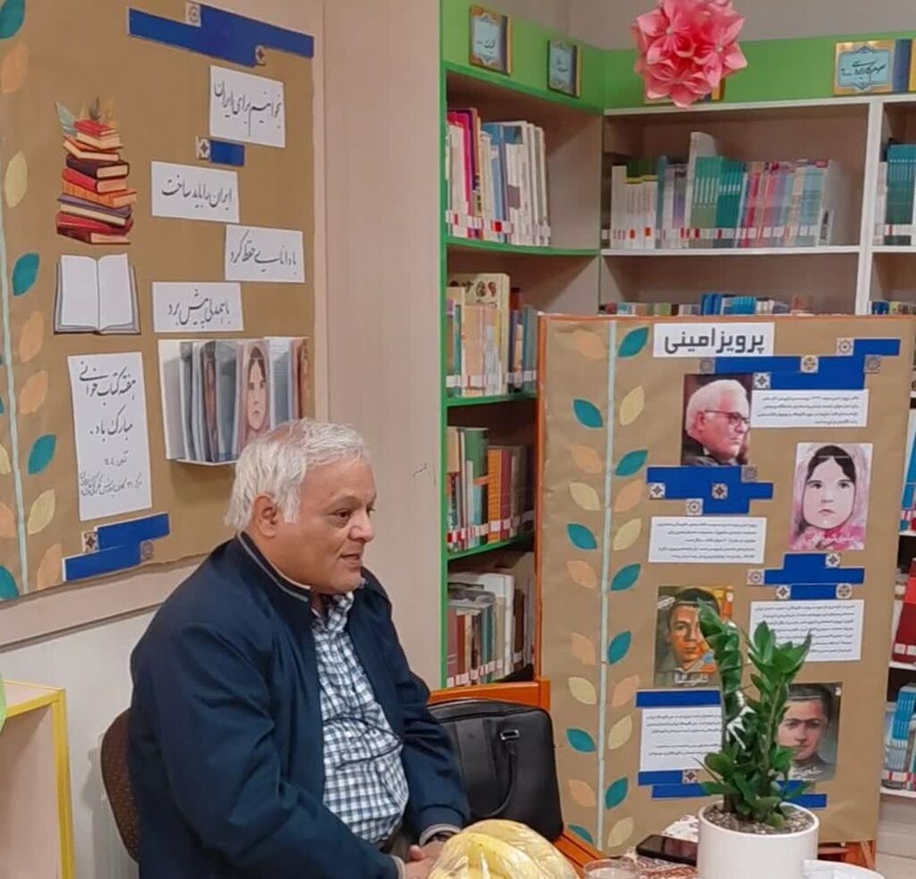 1370584-1 «نوجوانان مرکز ۳۱ در هفته کتابخوانی با پرویز امینی به دنیای نویسندگی قدم گذاشتند»
