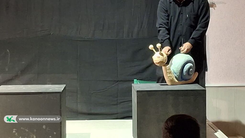 اجرای نمایش «هاپولری» هنرمندان نابینا و کم‌بینا در گنبدکاووس