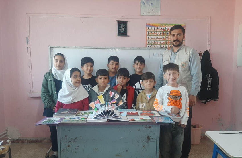 1370673-1 برگزاری ویژهبرنامههای سی و سومین دوره هفته کتاب در مراکز کانون استان اردبیل