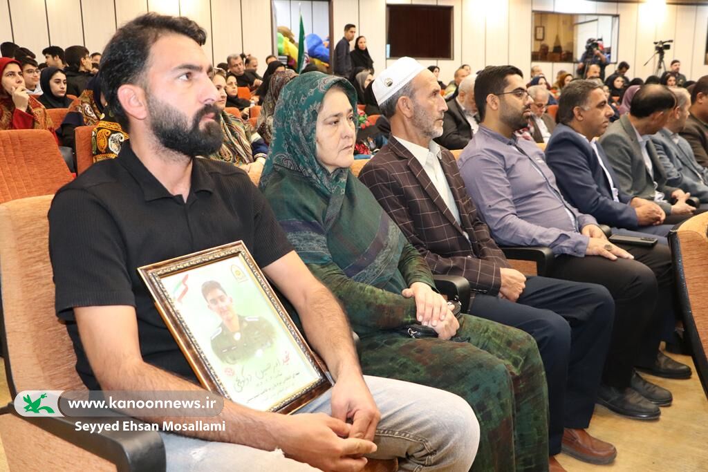 1370851 تأکید کانون پرورش فکری بر نقش کتاب در آیندهسازی نسل نو